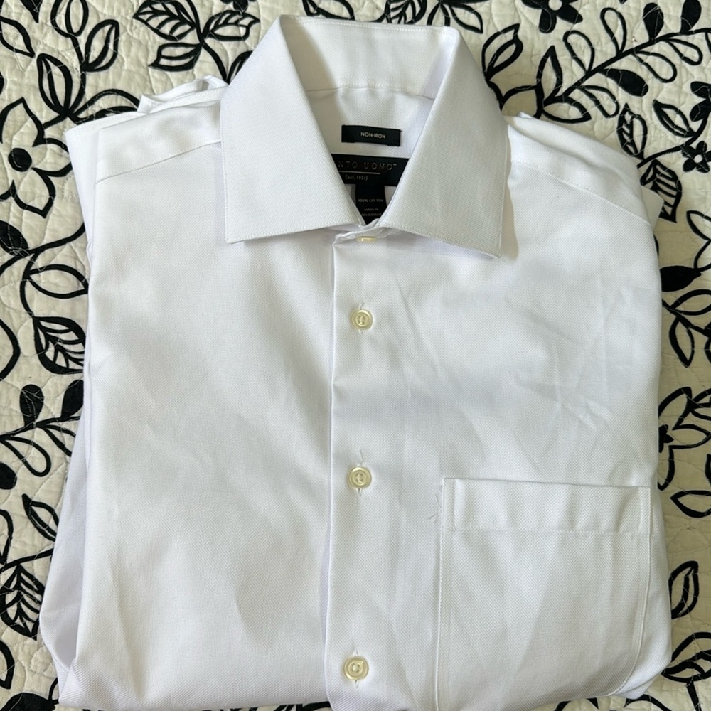 (754) NWOT Mens long sleeve dress shirt by Pronto Uomo. Size 14 1/2–32/33.